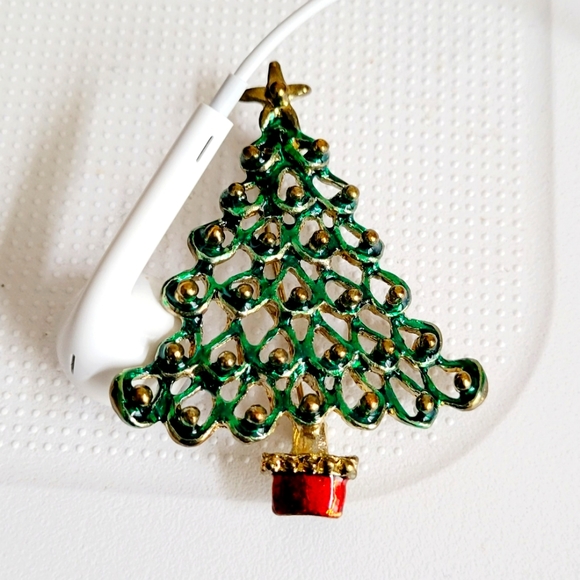 Vintage Christmas tree Brooch / pin - Picture 1 of 3
